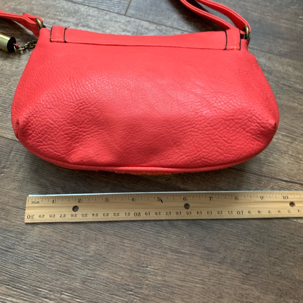 Donated. Vegan Crossbody Bag - Picture 5 of 10